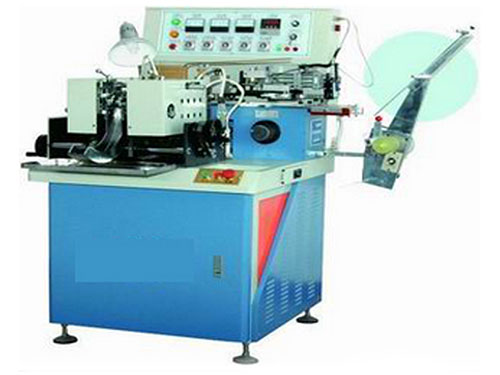 YZ-3200 AUTOMATIC LABEL CUTTING & CENTERFOLDING MACHINE